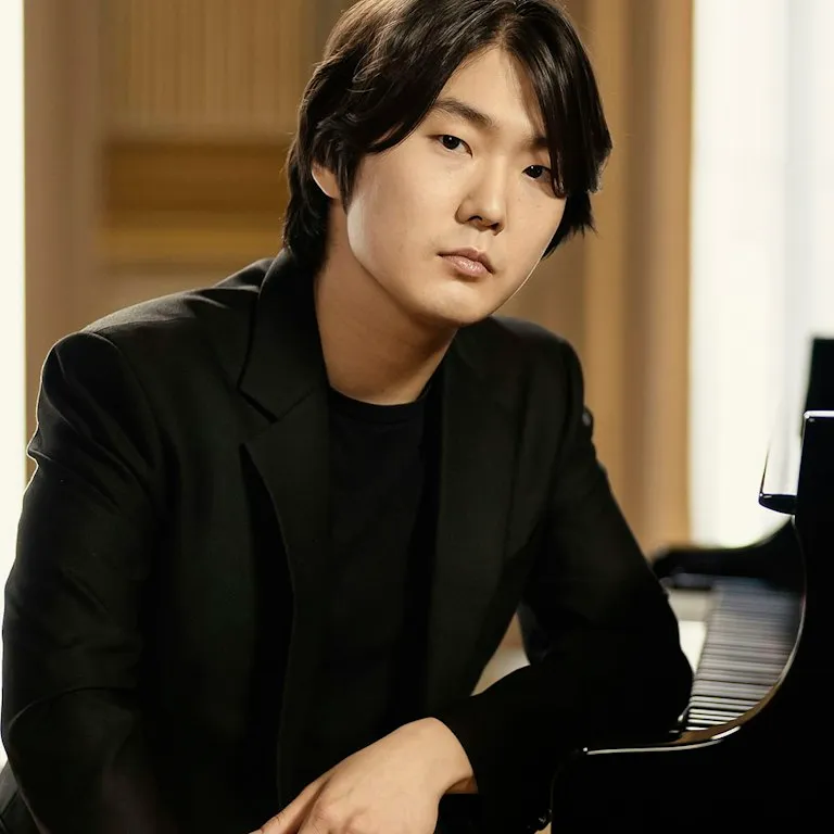 Image Seong-Jin Cho Plays Mendelssohn
