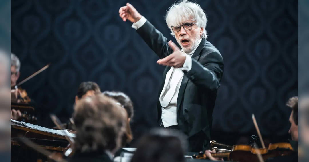 Image Czech Philharmonic • Giovanni Antonini