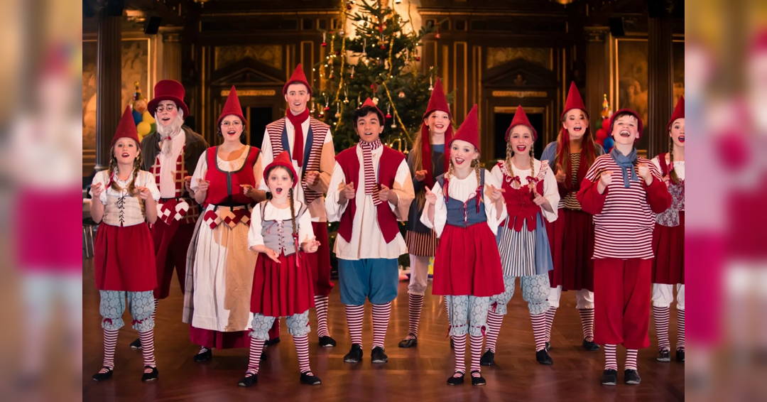 Christmas tree party inThe Heath Housewith the Fairy Tale Theatre