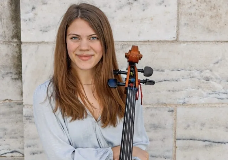 Image Tatum Hodgson, Cello