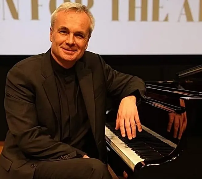 Classics IV: Romantic Connections