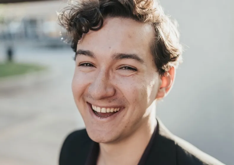 Image Tzvi Bat Asherah, Bass-Baritone