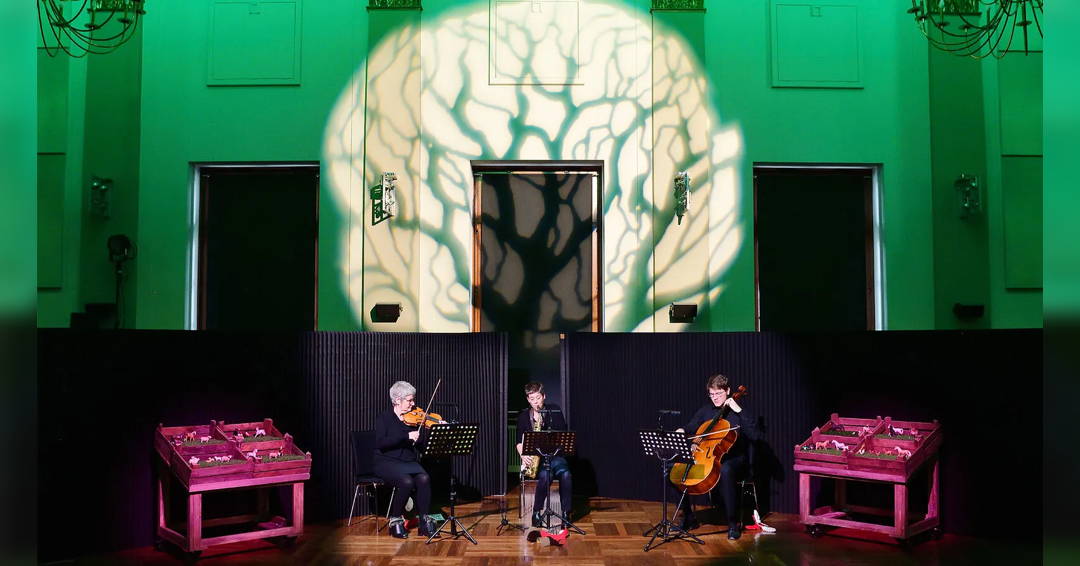 Image 1st Cushion Concert: "Today I am a Horse"