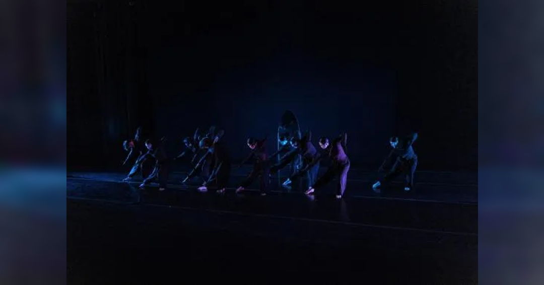 Image Outside The Lines