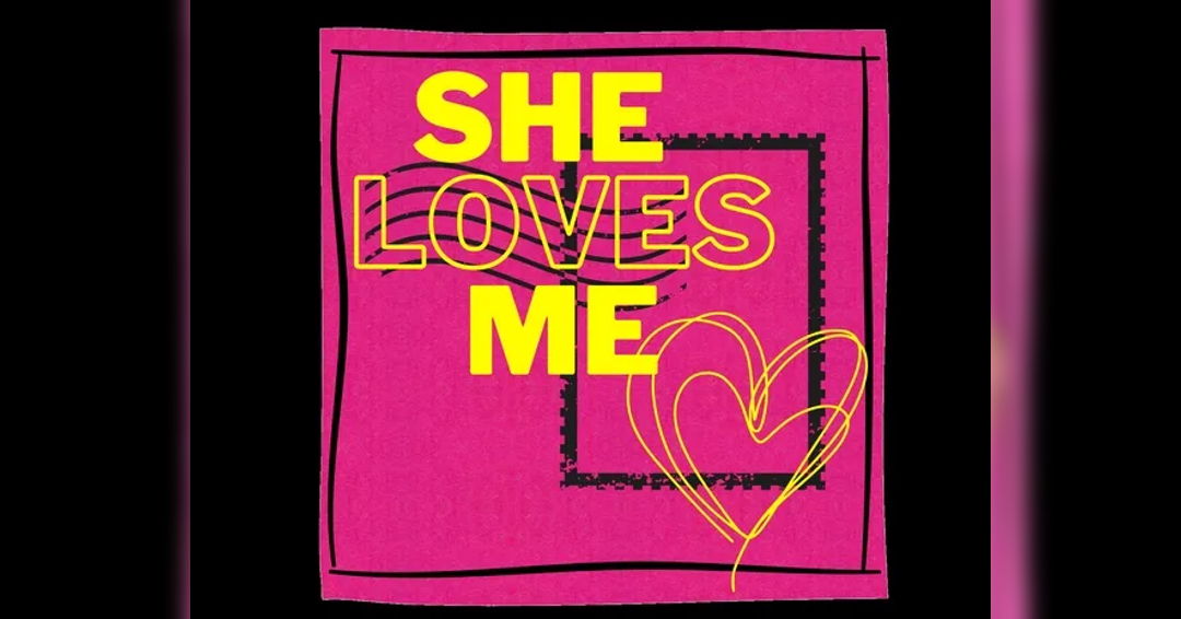 Image She Loves me