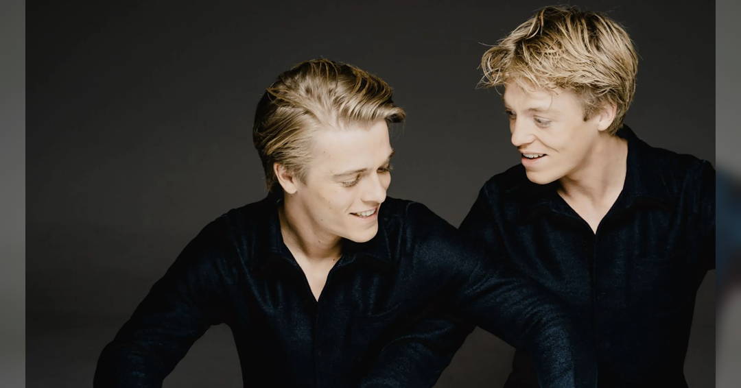 Image Mozart, Concerto for two pianos / Arthur & Lucas Jussen