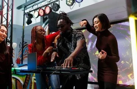 Image Synchrony: A Miami Music Week After-Party