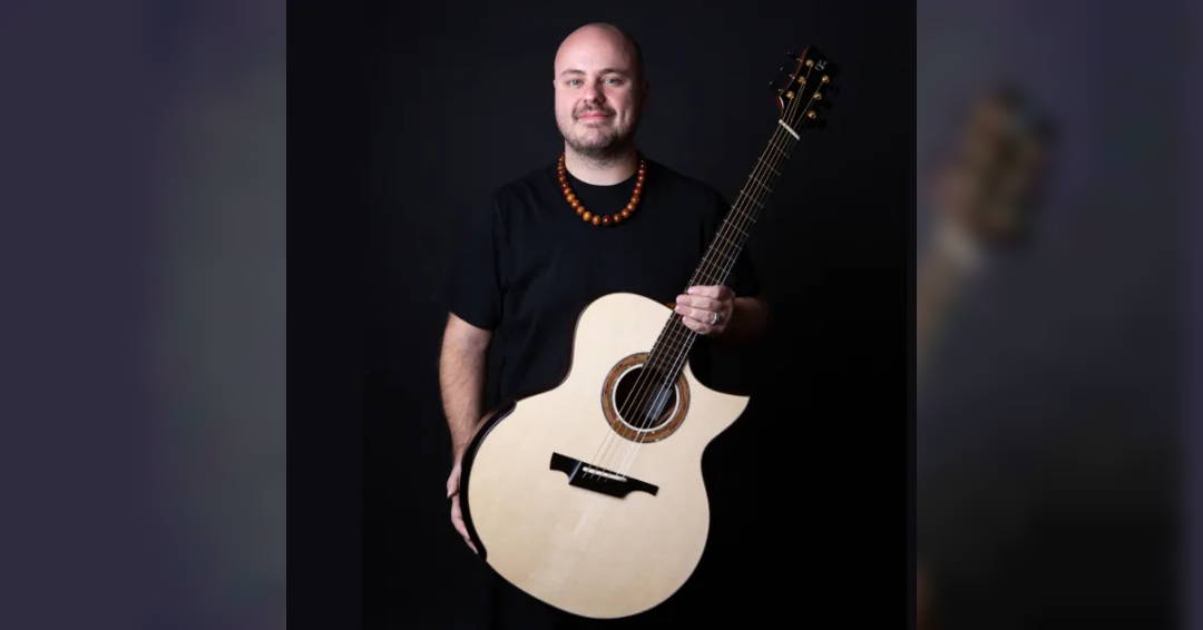 Andy Mckee at The Stage Door Lounge