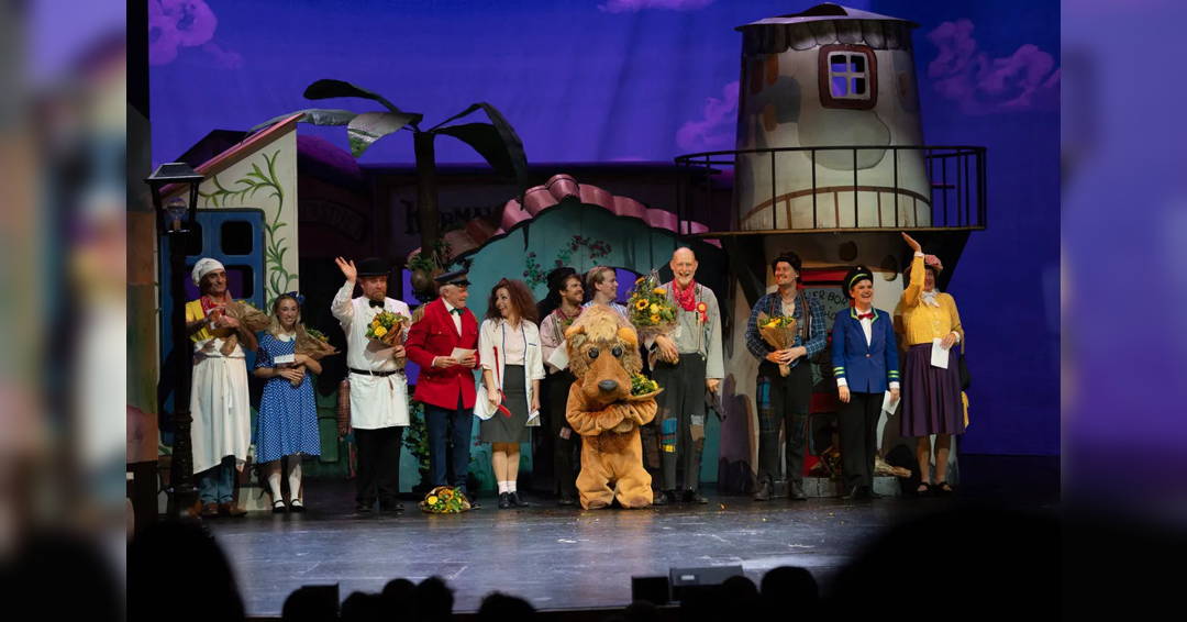 People And Robbers In Cardamom City