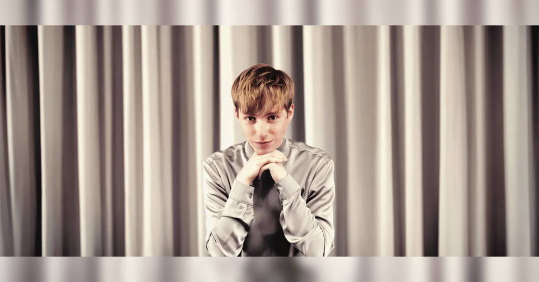 Image Symbiotic Clash