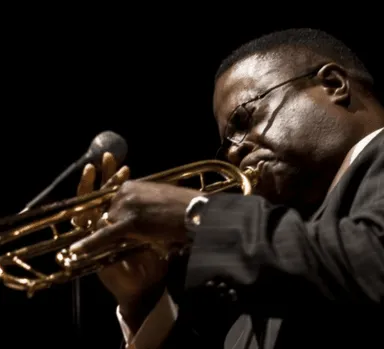 Image Davis plays Davis and Toronto Tenor Madness