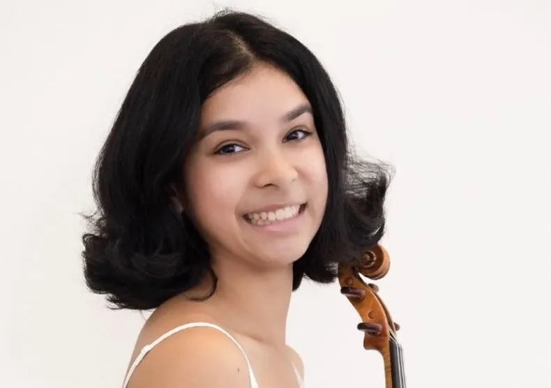 Image Julia Su, Violin