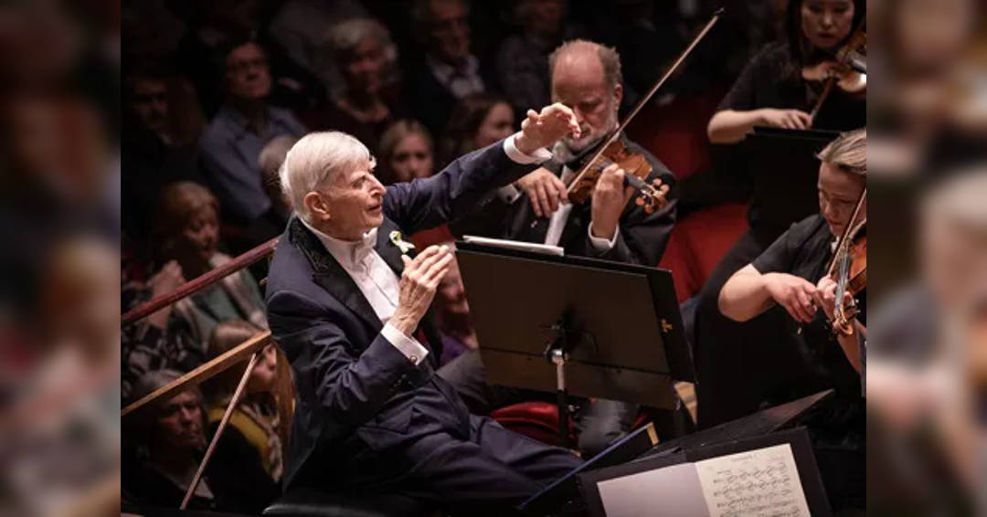 Image Herbert Blomstedt conducts