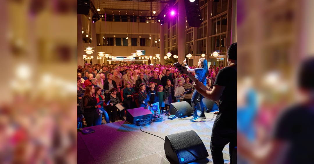 Image Sing! Sing! Sing!