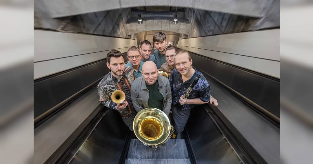 Image Federspiel - Us & Now