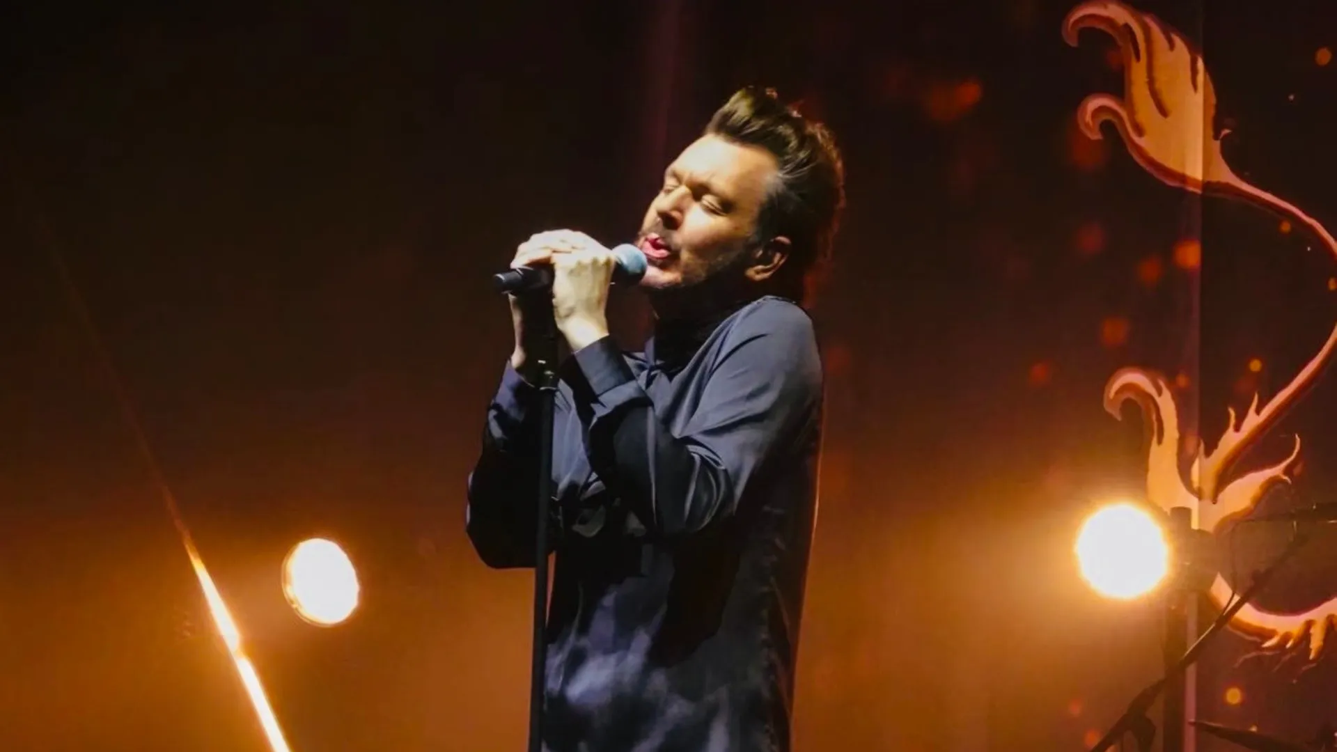 Image Gareth Taylor & His Queenies