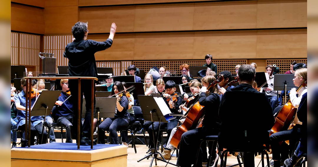 Sports holiday orchestra