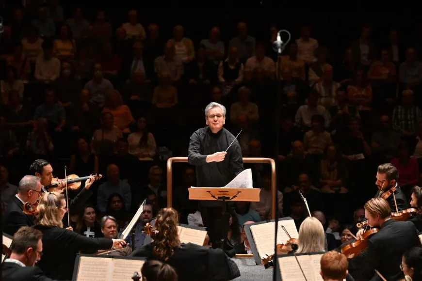 Image LSO: A Sea Symphony