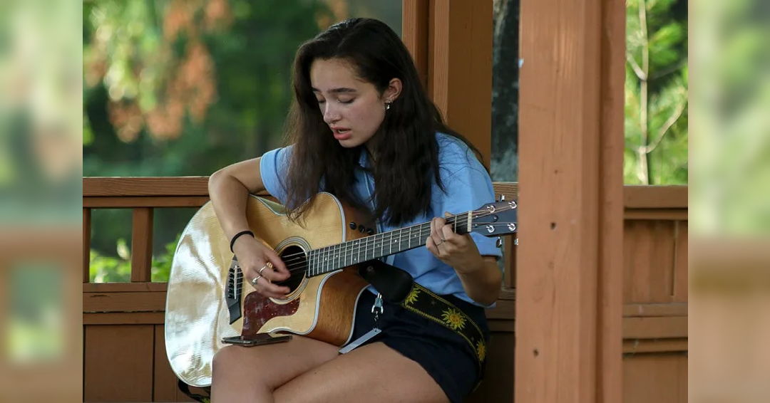 Image Intermediate Singer-Songwriter Lunch Concert