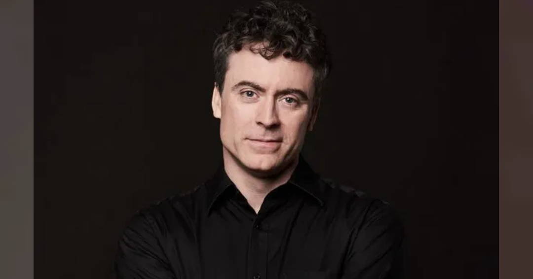 Paul Lewis Performs Beethoven