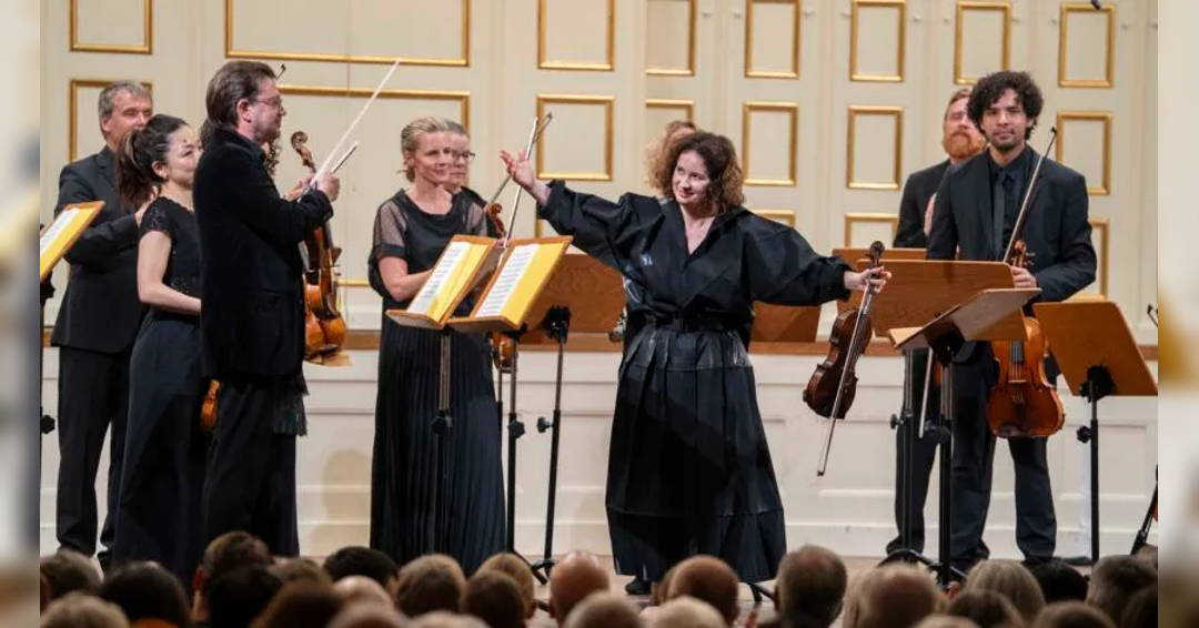 Image Musica dolorosa — Kopatchinskaja · Hinterhäuser · Camerata Salzburg · Ahss