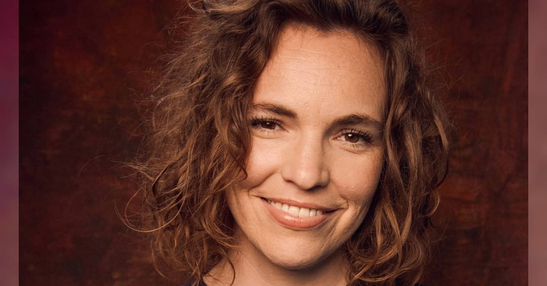 Beth Stelling