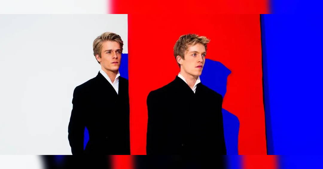 Image Ravel's magical world