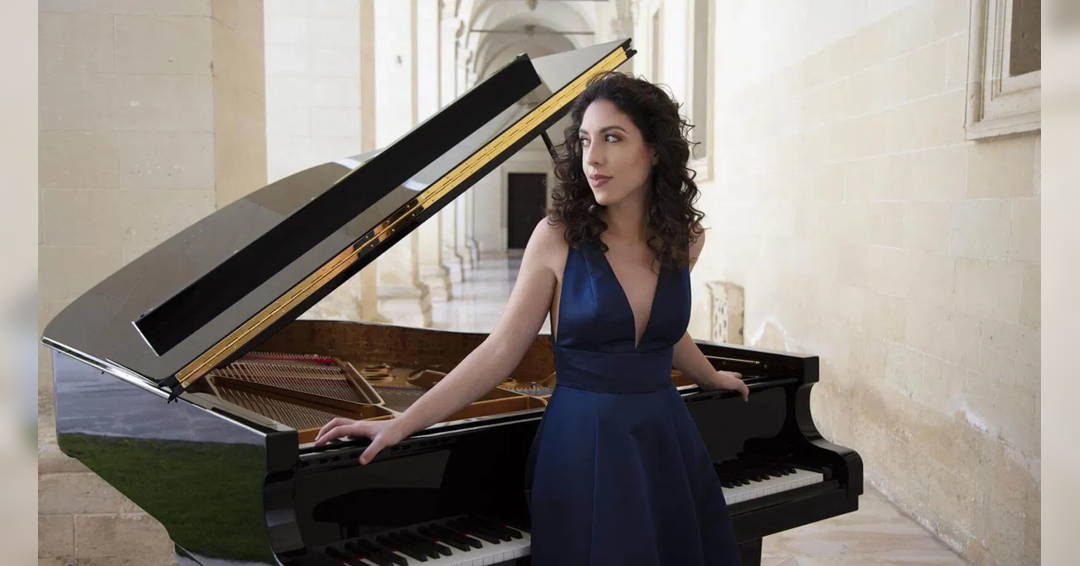 Image Czech Philharmonic • Beatrice Rana