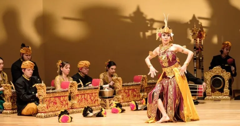 Image Crossroads: Gamelan-A Balinese Percussion Orchestra