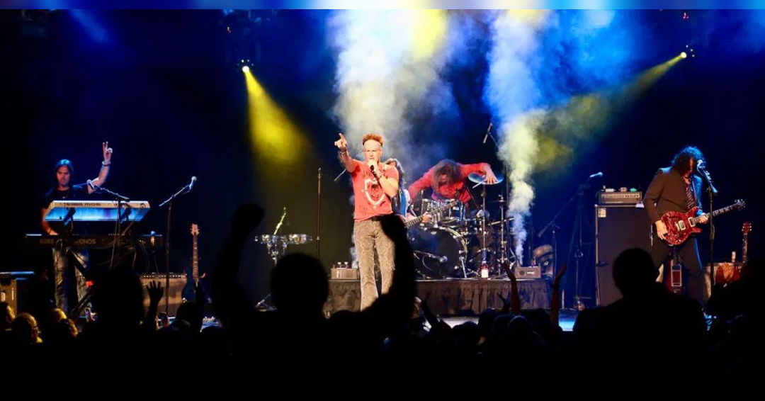 Image StuMark Productions presents Journey USA