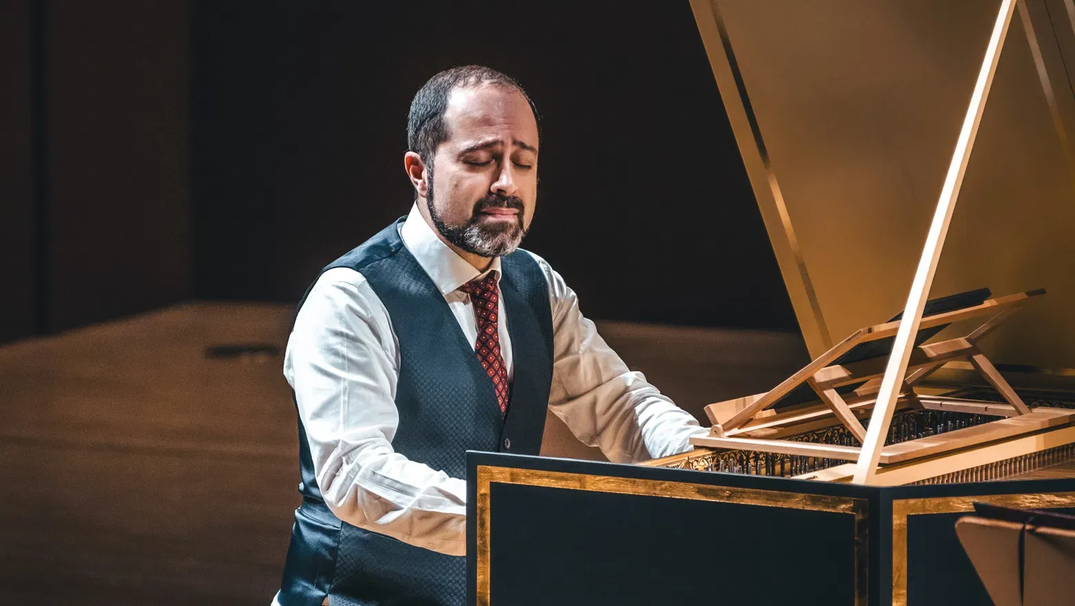 Image Czech Chamber Music Society • Mahan Esfahani