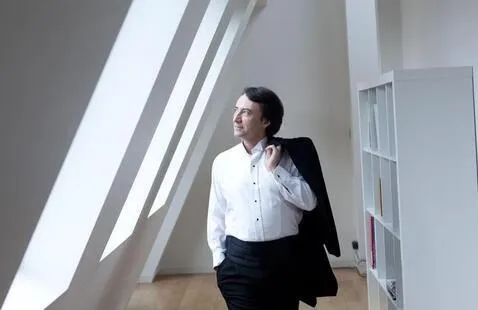 Image Guest Masterclass: Jean-Efflam Bavouzet, piano