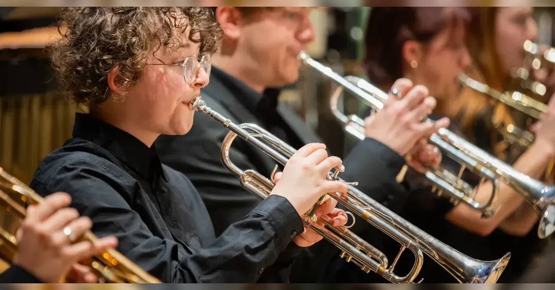 Image Mondays at One: Brass - Glasgow 850