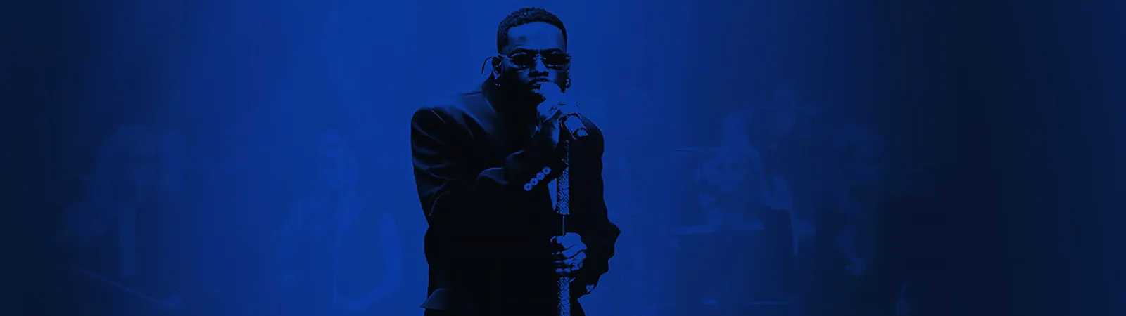 Image Adekunle Gold Live