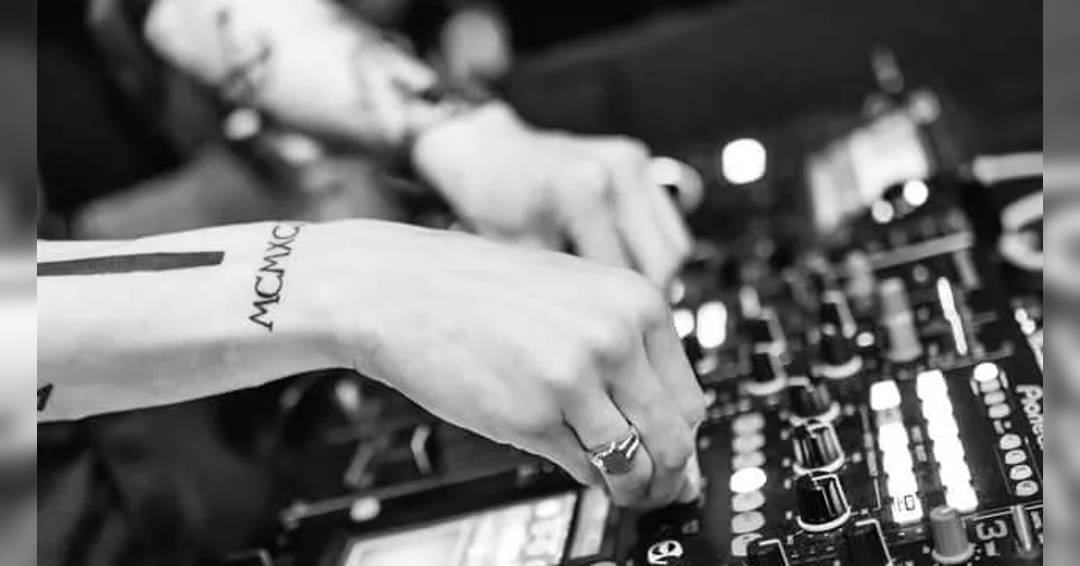 Image Kruder & Dorfmeister play the K&D Sessions Live