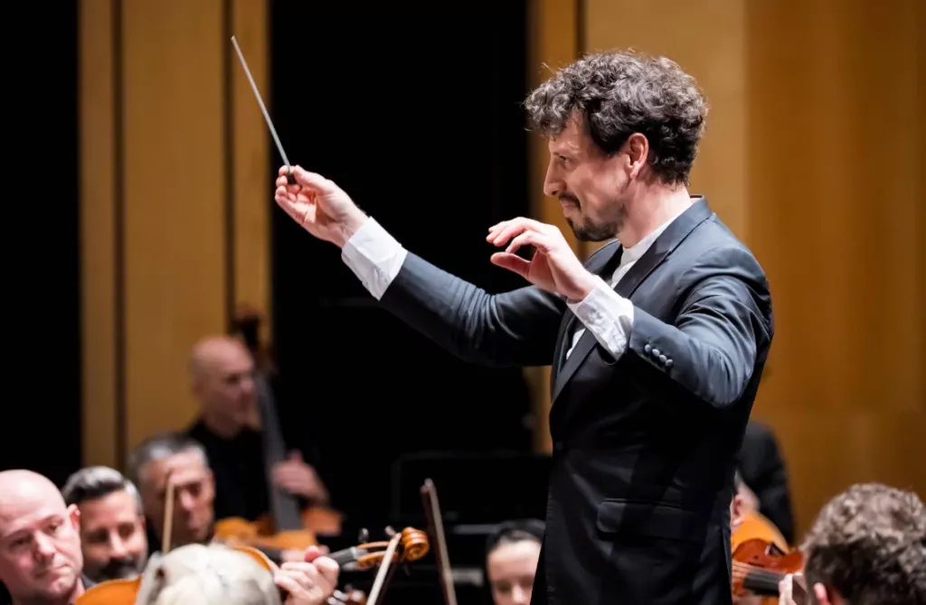 Image Paolo Conducts Rachmaninoff & Prokofiev
