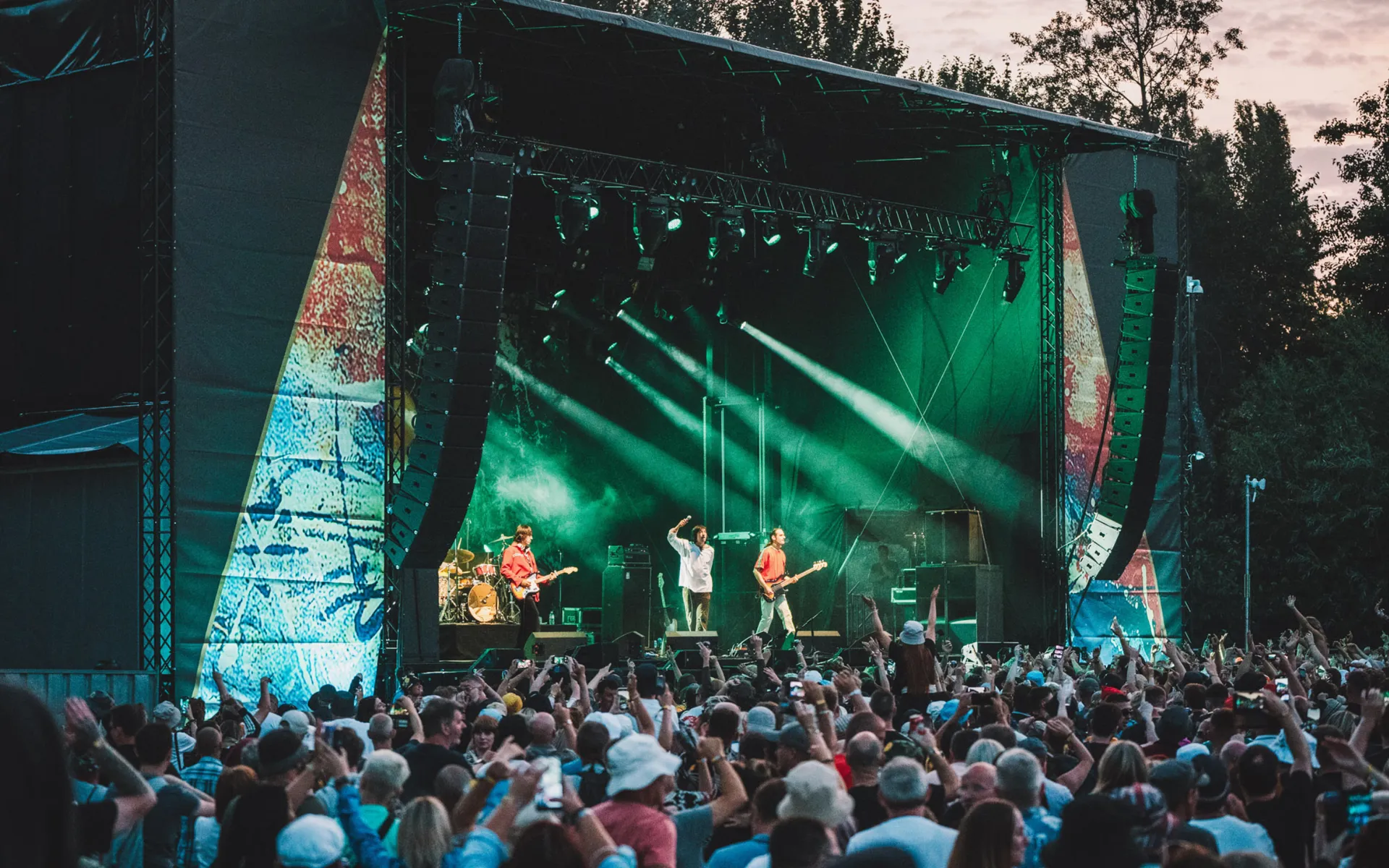 Image The Clone Roses, Definitely Mightbe (Oasis), The Gerry Cinna-Man Experience, Kazabian