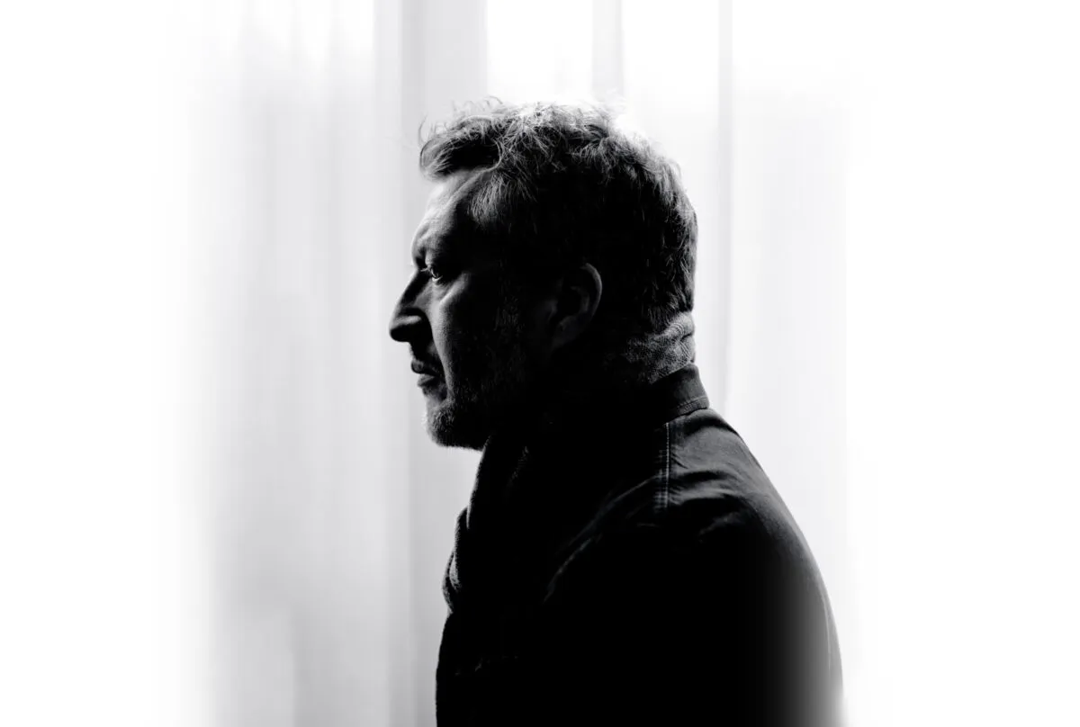 Image Thomas Adès conducts