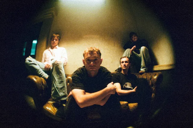 Image Wunderhorse, Deux Visages