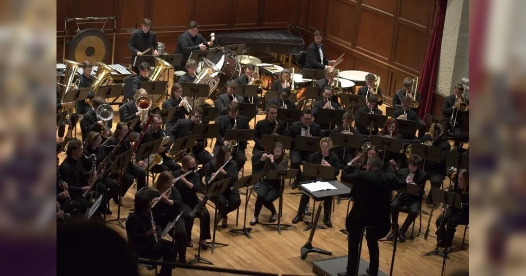 Image Symphonic Winds in Concert