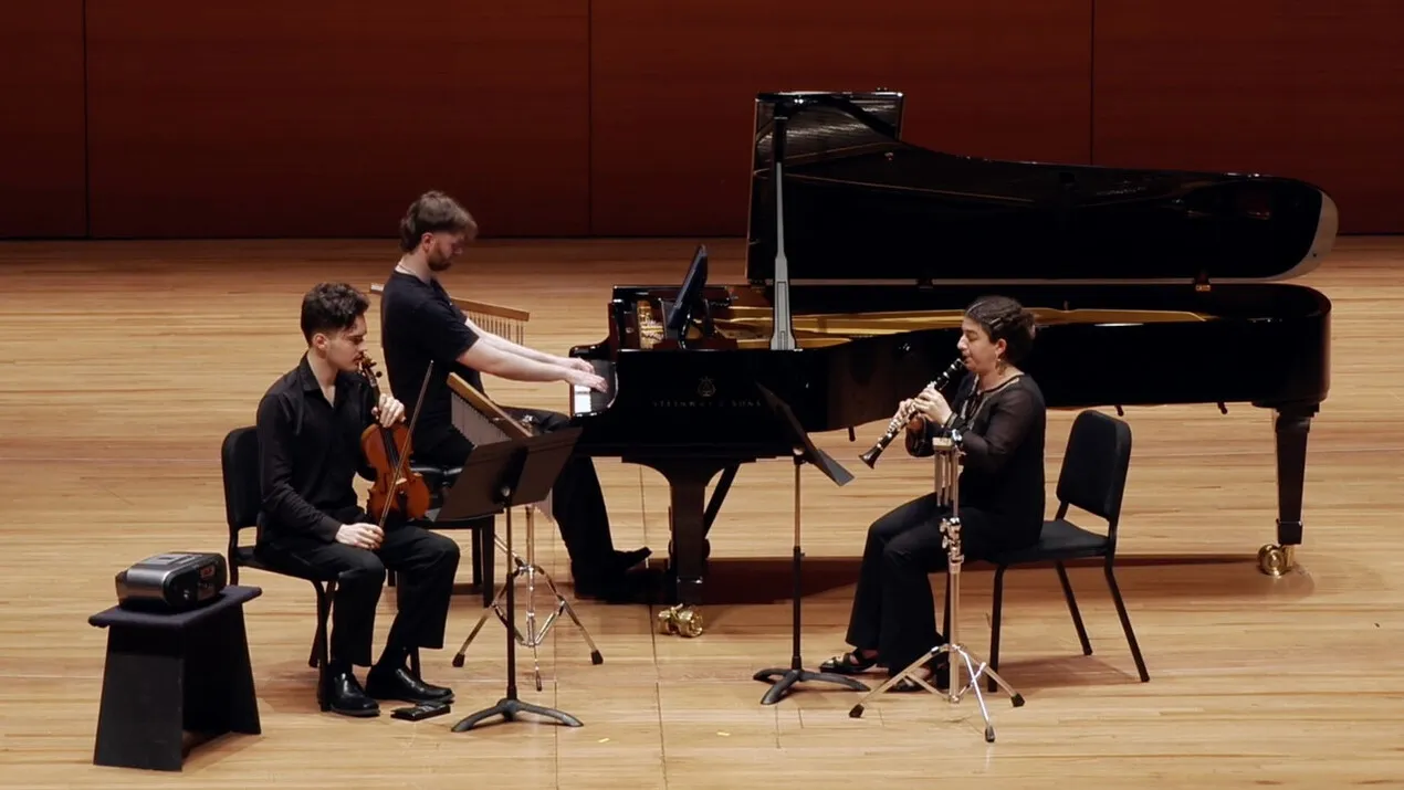 Image Emre Şener, Composition and Anoush Takuhi Pogossian, Clarinet