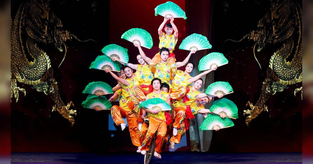 Image Peking Acrobats