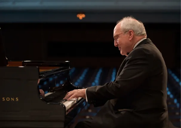 Image Robert Blocker, piano