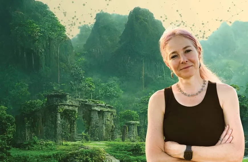 Image Prof Alice Roberts - From Cell to Civilisation