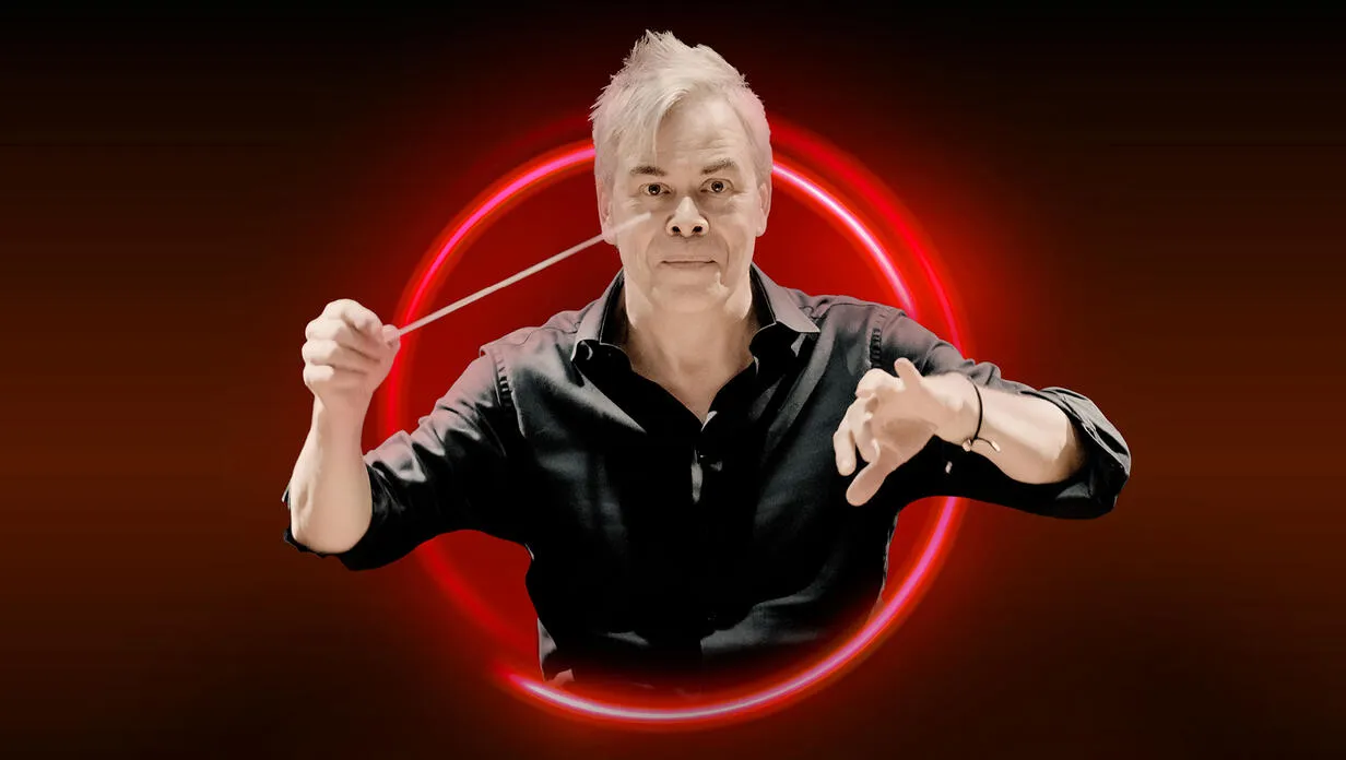 Image Lintu conducts Shostakovich's Eighth Symphony